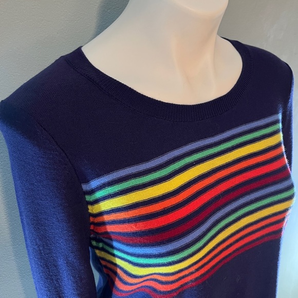 Women’s GAP chest stripe crewneck pullover sweater - Picture 3 of 6